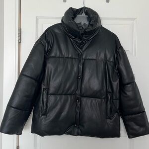 ⭐️AVEC LES FILLES Black Vegan Leather puffer jacket size Small